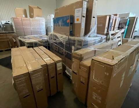 Samsung Televisions - 190 pcs - returns B & C Mix