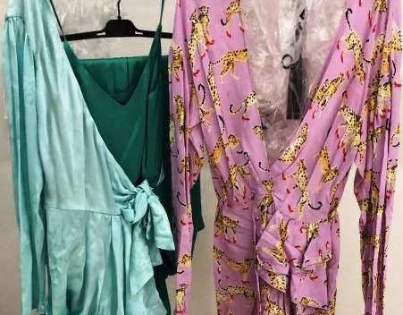 Scopri l'esclusiva collezione donna primavera estate di Pinko - Vendita all'ingrosso di 1.500 pezzi speciali dall'Italia