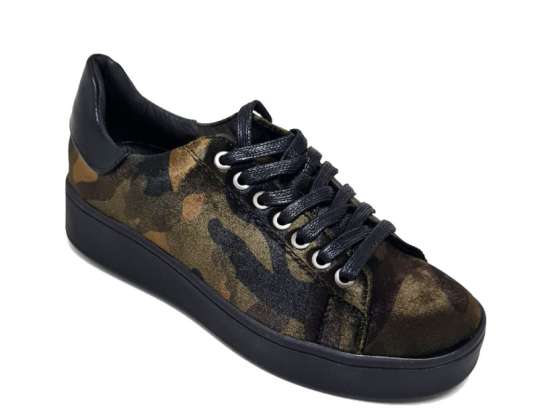 Tênis Shoecolate com estampa de camuflagem - sapatos femininos