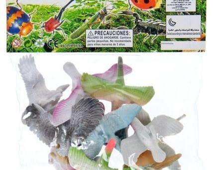 Pájaros hechos de plástico