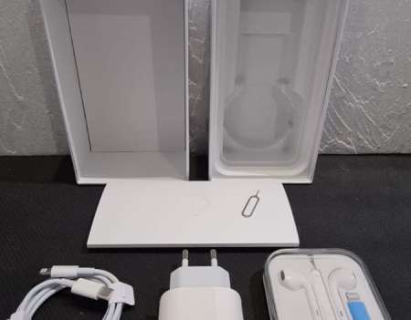 Apple iPhone 11 /12 /13 /14 / 15 White Box + PIN + Accessories AAA kvalitāte