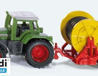SIKU 1677 tractor with irrigation reel model car