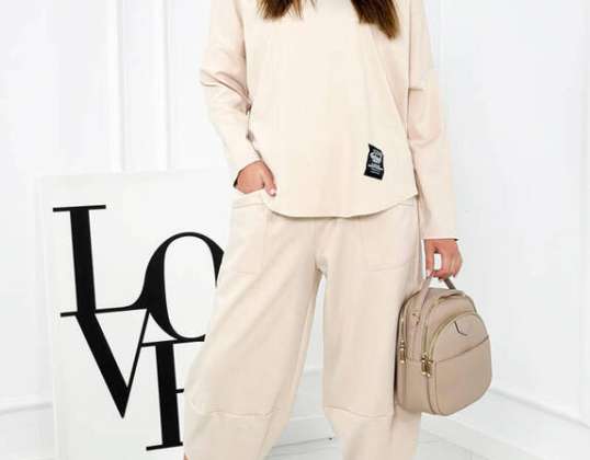 The viscose sweatshirt + viscose pants set is a combination of elegance and comfort that fits perfectly on many occasions