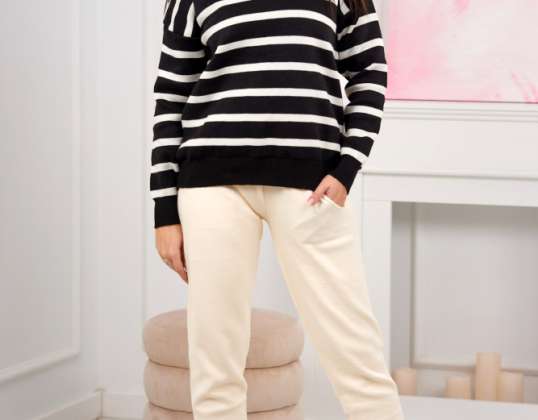 Džemperio komplektas Dryžuotas džemperis + Kelnės Turkiškas megztinio komplektas yra puikus stiliaus, patogumo ir funkcionalumo derinys