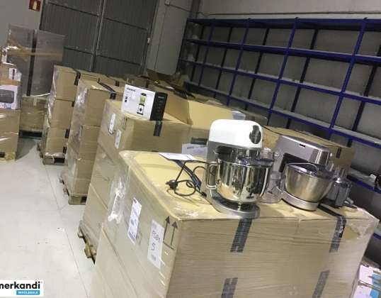 Complete set of appliances: 16 pallets with coffee makers, vacuum cleaners, microwaves, and more