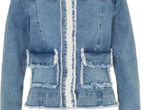 Women's denim jacket, new model, available in various sizes. The item is in stock, absolutely new