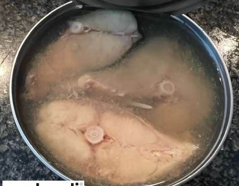 Fornitura all'ingrosso di salmone rosa selvatico - 213 g di pesce in scatola con da consumarsi preferibilmente entro il 09/2024 - Situato a Herne, Germania