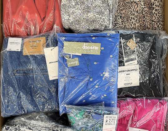Category A - new clothing with a label, originally packed. Men's and women's mix