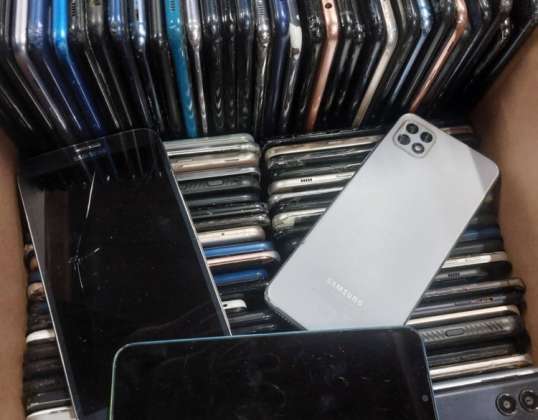 Mix van verschillende beschadigde klasse C-smartphones in een batch .....