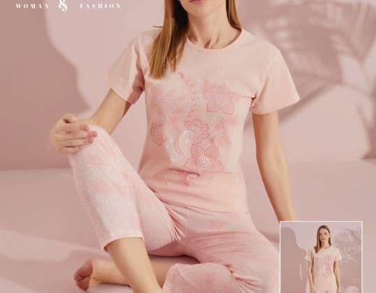 Открийте нашата селекция от дамски пижами с къс ръкав с отлично качество с широка гама от цветови варианти и алтернативи.