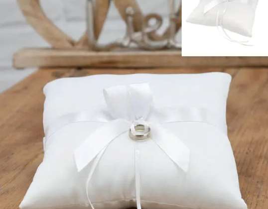 Balto žiedo pagalvė vestuvėms apie 18x18cm – elegantiški ceremonijos aksesuarai