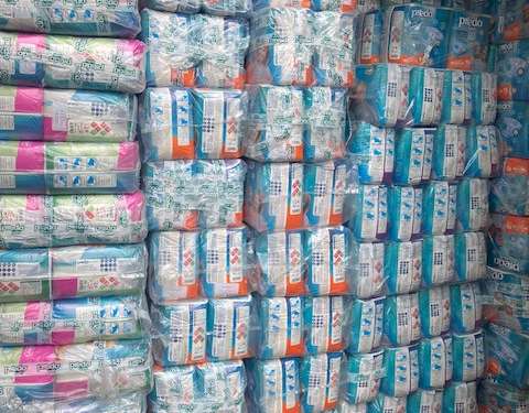 Clearance 63400 pieces Premium Adult Diapers Incontinence Disposable Nappies M / L(Mixed Lot) Well Packed