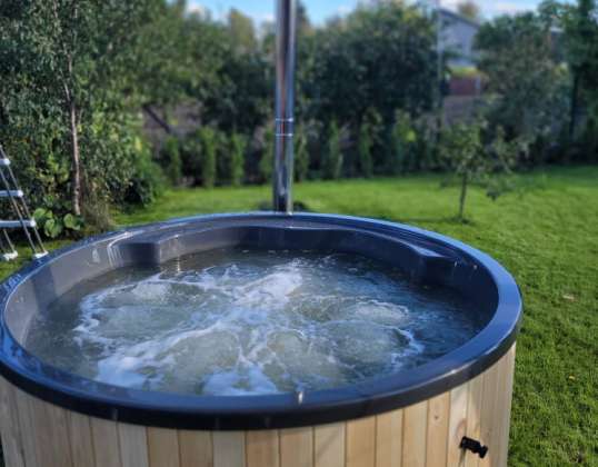 SPA IN THE GARDEN, JACUZZI, HOT TUB, TUB, HOT TUB