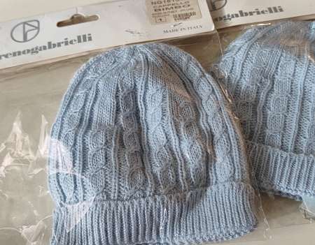 Bagged children hats for 2 euro