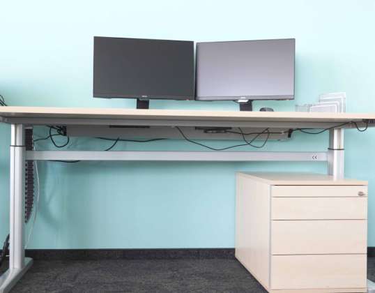 Desks - Office furniture, desks, roller cabinets and shelves from auction