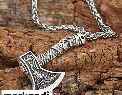 Trendy Accessories: Axe pendant necklace Odin