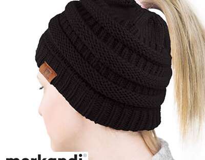 Топ спортни съоръжения: Beanie с конска опашка дупка Мини