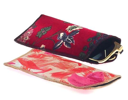 Soft glasses case made of mix of 2 patterns