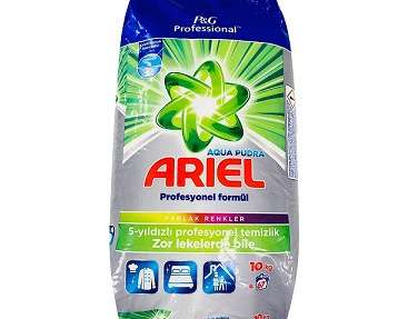 ARIEL DETERSIVO IN POLVERE COLORATO 10 KG PROFESSIONALE