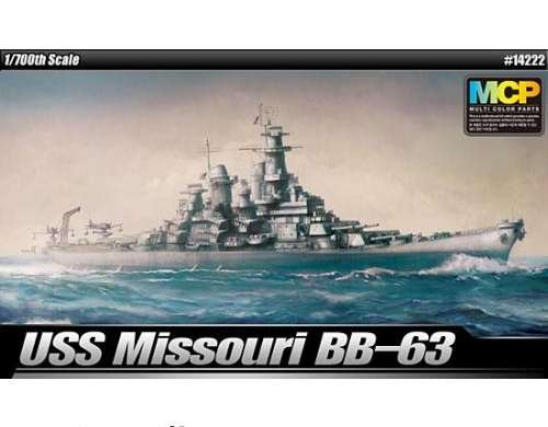 Plastikový model bb 63 USS Missouri