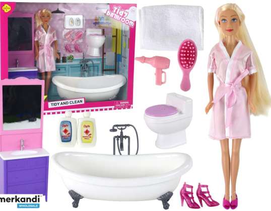 Babypuppe im Bademantel Badaccessoires