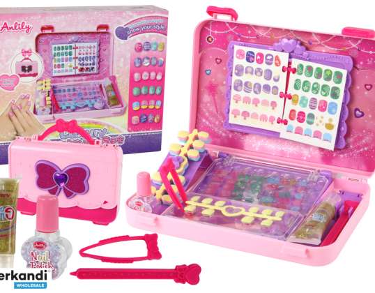 Koffer met nagelaccessoires