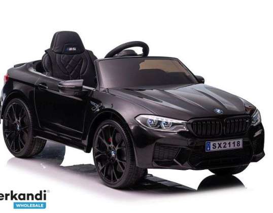 BMW M5 пофарбований у чорний колір акумуляторний автомобіль