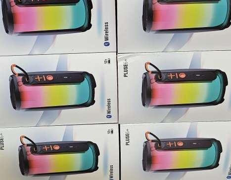 PLUSE6+ bluetooth speaker with RGB light