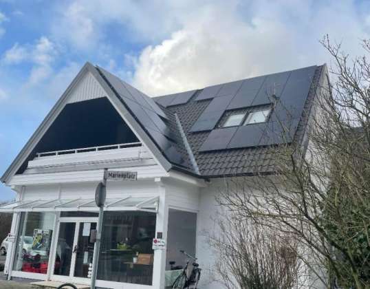 Auktion: Photovoltaikanlage (Astronergy, ASTRO 5s) - (29,625 kWp) - (ca. 390 - 405 W) - (Monokristalline Solarmodule) - (Befestigung: mounting systems
