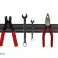 KAHVAJALUSTA MAGNEETTINEN SÄLE VEITSILLE MAGNEETTI, magneettinauha keittiövälineille tai muille metalliesineille seinällä kuva 1