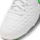 Nike Tiempo Legend 8 Club FG/MG Junior Nogometni čevlji beli AT5881 030 AT5881 030 fotografija 16