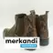 Damenstiefelkollektion - Verschiedene Lederschuhe in verschiedenen Farben und Drucken Bild 3