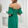 Fırfırlı bir yaka çizgisine sahip İtalyan elbisesi, kadınsı zarafet ve çekiciliğin özüdür fotoğraf 2
