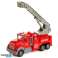 Tirare indietro l'auto giocattolo dell'ambulanza del camion dei pompieri per pezzo foto 4