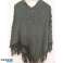 Ponchos en gros pour femmes - Variété de ponchos en laine tricotée photo 2