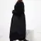Uzliesmojusi kleita ar welts uz sāniem melns Welts sānos piešķir kleitai unikālu raksturu attēls 3
