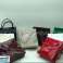 Modieuze dameshandtassen voor groothandel met een selectie van ontwerpen en kleurvariaties foto 5