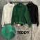 Stockez beaucoup de cardigans et sweat-shirts pour hommes avec des photo 2
