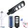 PUISSANT LAMPADAIRE SOLAIRE LED DE 120 W AVEC TÉLÉCOMMANDE À CAPTEUR DE MOUVEMENT ET DE CRÉPUSCULE photo 1