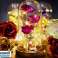 Evig rose i glas med en gylden stilk og LED-lys billede 1