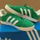 Mešanica športnih in priložnostnih čevljev blagovne znamke. Adidas, Nike in mnogi drugi fotografija 1