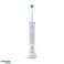 Oral B Vitality 100 beyaz 4 uç   kasa &quot;O&quot; beyaz kapak fotoğraf 1