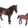 Sett med 2 hestefigurer Farm Horse føllfigur bilde 1