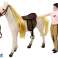 Boneca com acessórios de estatuetas de cavalo branco foto 3