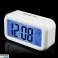 AK240C Digital Väckarklocka vit led vit bild 6