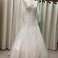 A la venta: lote de 35 vestidos de novia nuevos de una boutique francesa de alta gama especializada en alquiler/venta a medida. fotografía 4
