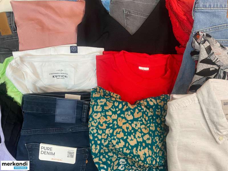 Mixed lot of branded textiles clothing women men, Stock lot clothing, Official archives of Merkandi